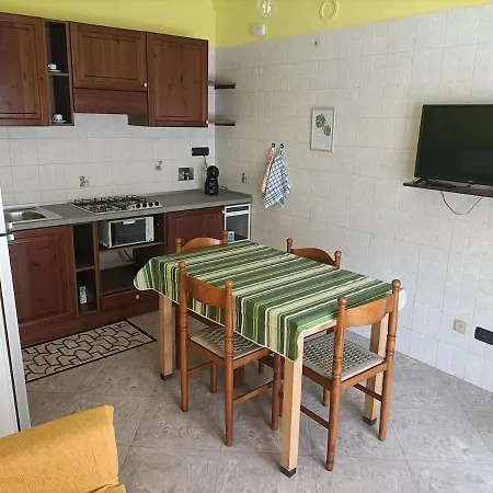 Lo Scorcio Sulla Piazza דירה Salbertrand